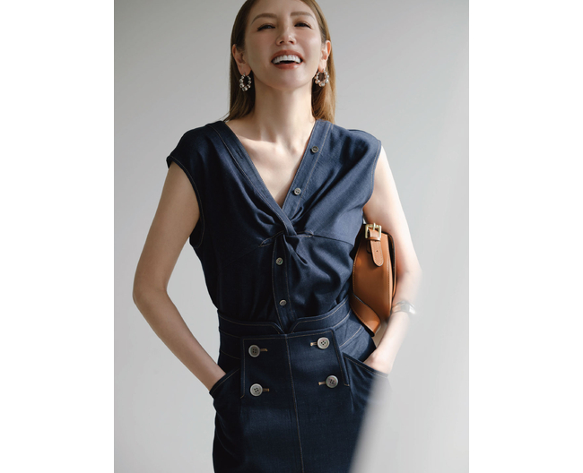 春夏トップスの着用イメージ