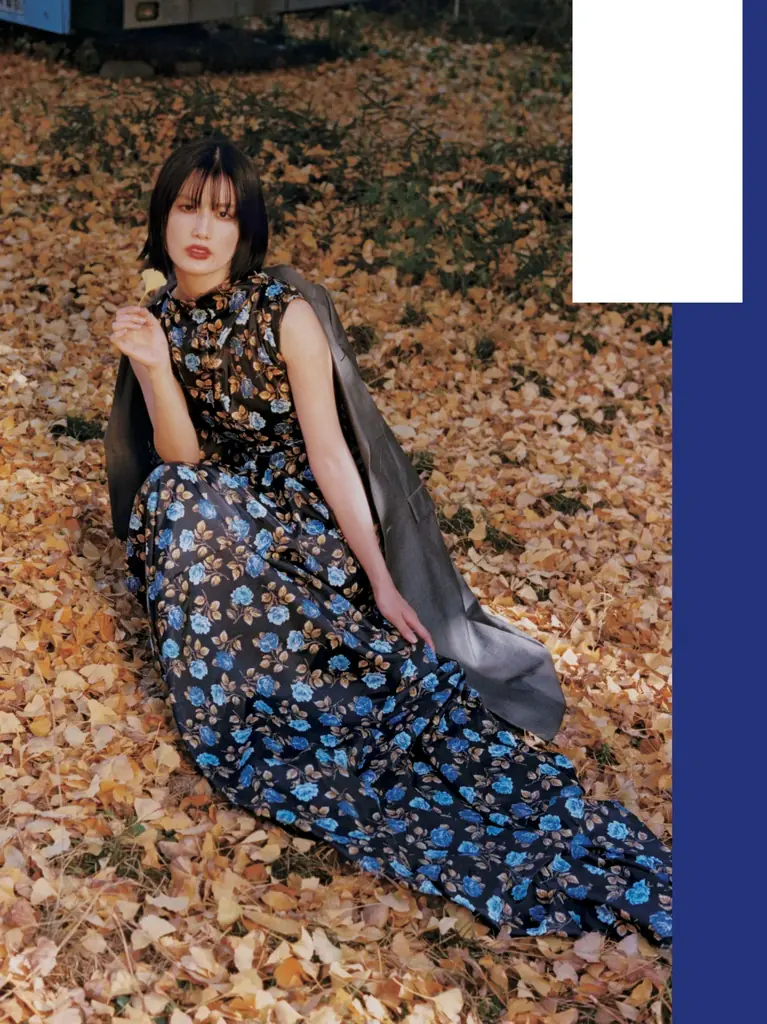 橋本愛20代ラスト写真集表紙・裏表紙&タイトルを解禁！　20代最後の1年間を切り取った、四季折々の多彩な表情 画像 4