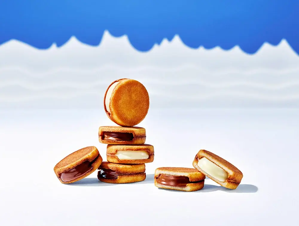 2026年1月8日(木)〜北海道発・冬季限定スイーツ「SNOWS」羽田空港 第1ターミナル「羽田スタースイーツ」に初出店。累計販売2000万枚突破「スノーサンド」など “冬だけの北海道スイーツ”が登場 画像 2