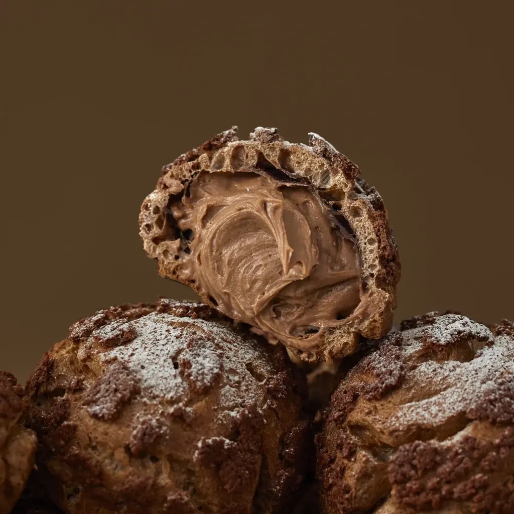 旅の玄関口、ヨックモック東京駅一番街店 “限定” スイーツ 季節を旅するおいしさ『ヨックモックの手作りクッキーシュー』 画像 3