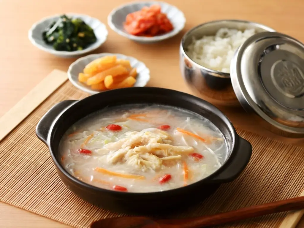 【THE BUFFET 大丸札幌】今年のクリスマスは心躍る特別メニューで食べ放題を堪能しませんか？12/23㈫～12/25㈭のディナータイムにて『クリスマスチキン』などの特別メニューが登場いたします！ 画像 6