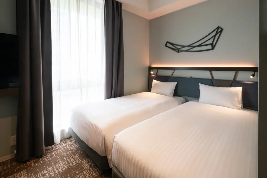 阪急大阪梅田駅より徒歩7分！滞在中約10,000冊のMANGA読み放題『クインテッサホテル大阪梅田 Comic&Books』が12月23日（火）リブランドオープン 画像 6