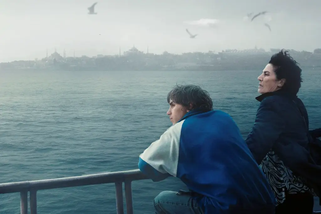 スウェーデン出身監督が描くロードムービー『CROSSING　心の交差点』とのコラボキャンペーン 画像 2