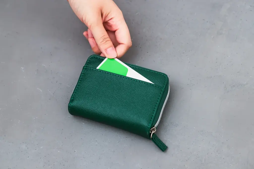 【シリーズ累計39万部突破】宝島社の「やみつきサイフ」シリーズに高級本革イタリアンレザー使用のプレミアム版が登場！ 12/25発売 画像 5