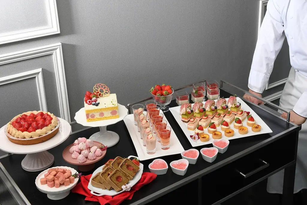 “イチゴを着て行く”フェア「Very Berry Strawberry」開催｜ホテルプラザ神戸 画像 11