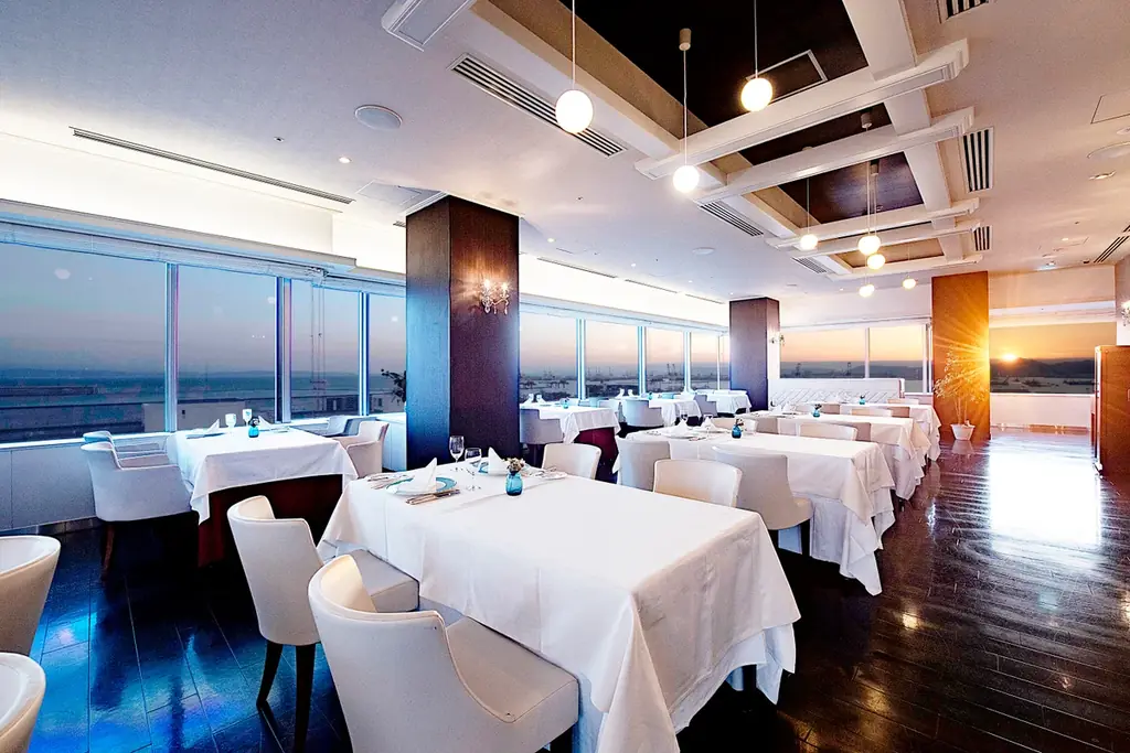 “イチゴを着て行く”フェア「Very Berry Strawberry」開催｜ホテルプラザ神戸 画像 16