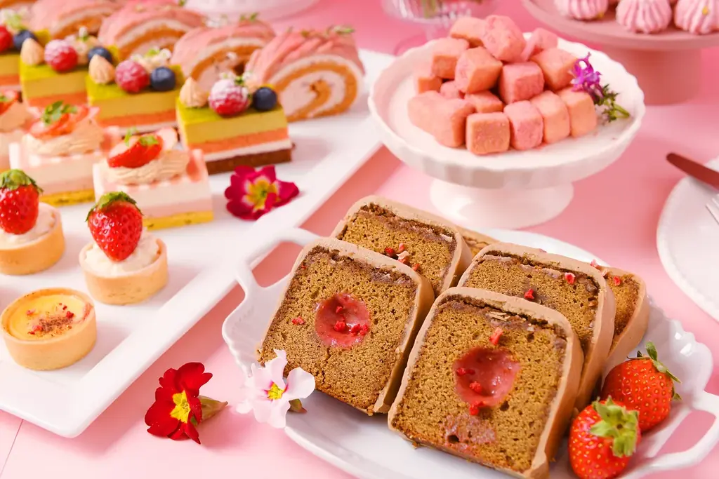 “イチゴを着て行く”フェア「Very Berry Strawberry」開催｜ホテルプラザ神戸 画像 5