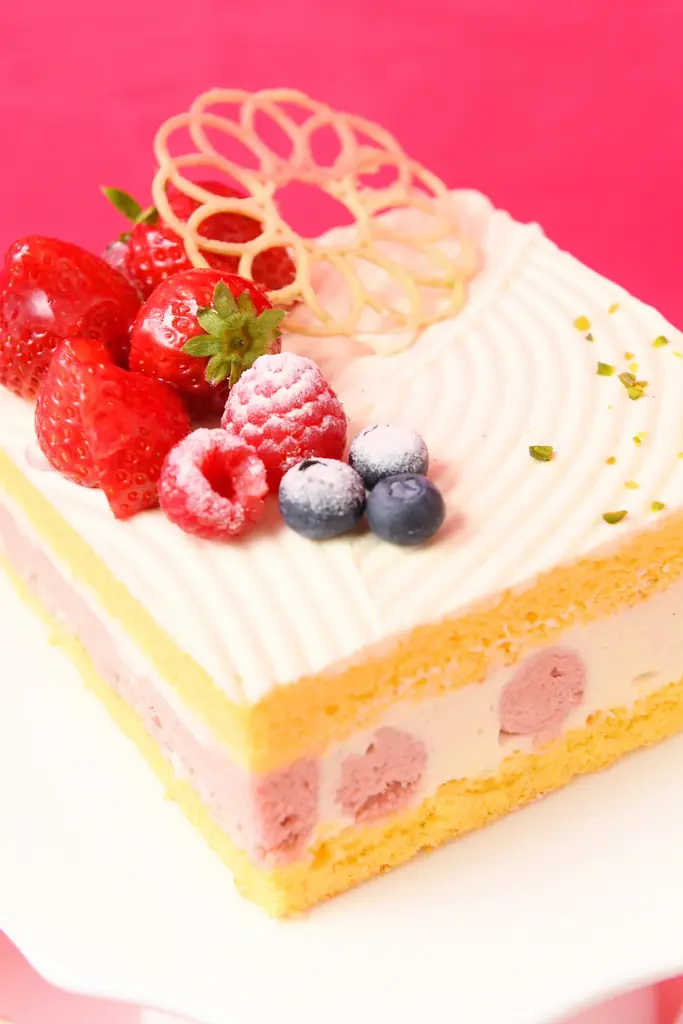 “イチゴを着て行く”フェア「Very Berry Strawberry」開催｜ホテルプラザ神戸 画像 6