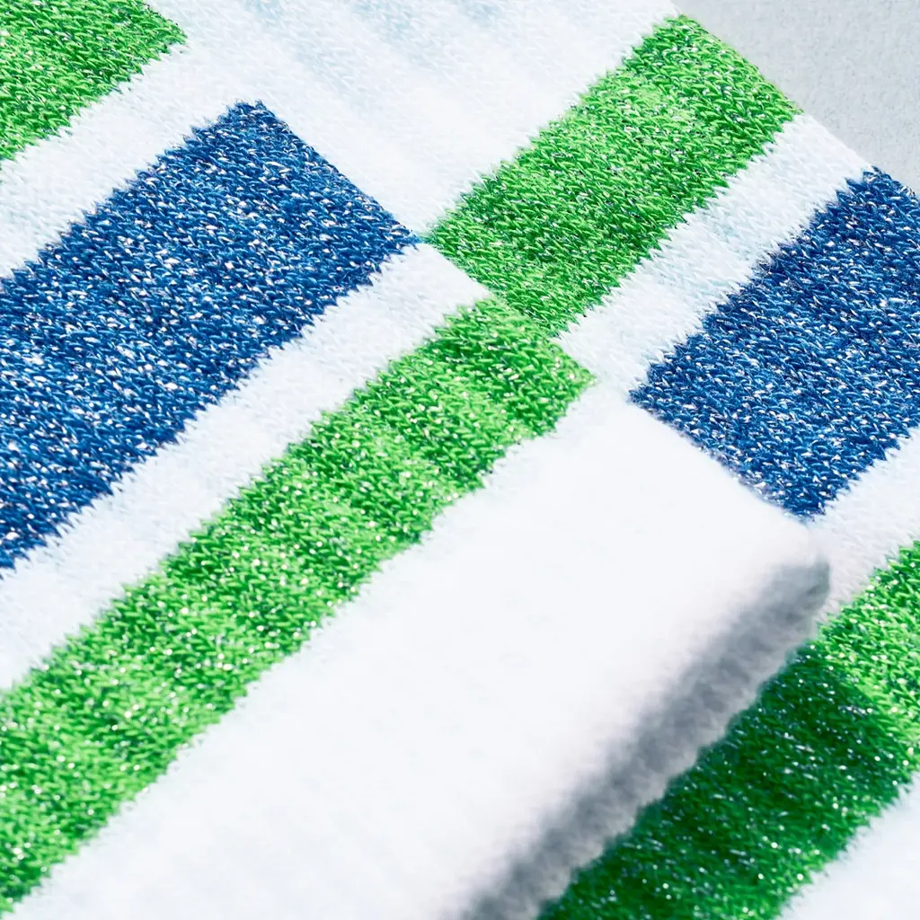 コンビニエンスウェア　今年一年の感謝を込めて429円分おトクな福袋を元旦より数量限定発売！ラインソックス初のラメ入りが登場！ 画像 13