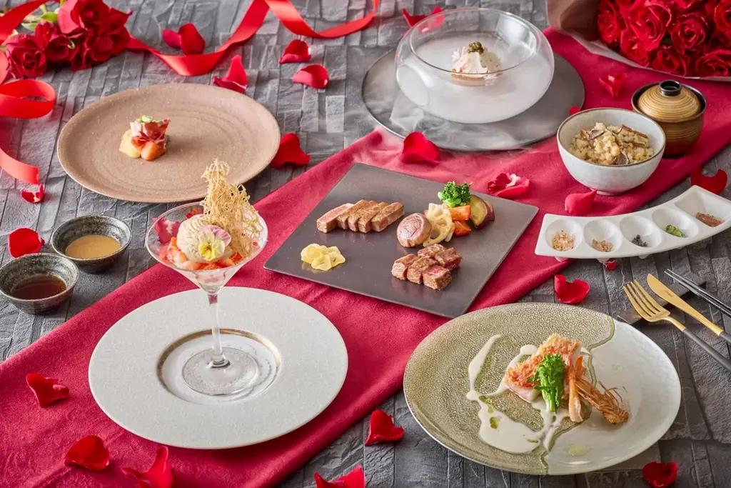 【名古屋】＜開業10周年記念＞料理長厳選の旬の食材と心のこもったおもてなし。高く上がる炎やドライアイスの幻想的な演出で特別な1日に！『初春の特別コース～シェフからのおもてなし～』販売 画像 1