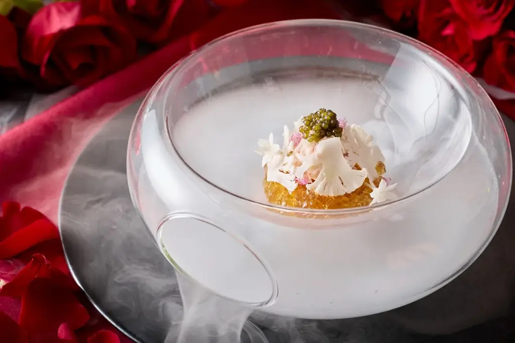 【名古屋】＜開業10周年記念＞料理長厳選の旬の食材と心のこもったおもてなし。高く上がる炎やドライアイスの幻想的な演出で特別な1日に！『初春の特別コース～シェフからのおもてなし～』販売 画像 3