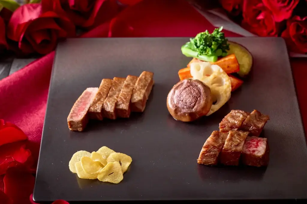 【名古屋】＜開業10周年記念＞料理長厳選の旬の食材と心のこもったおもてなし。高く上がる炎やドライアイスの幻想的な演出で特別な1日に！『初春の特別コース～シェフからのおもてなし～』販売 画像 5