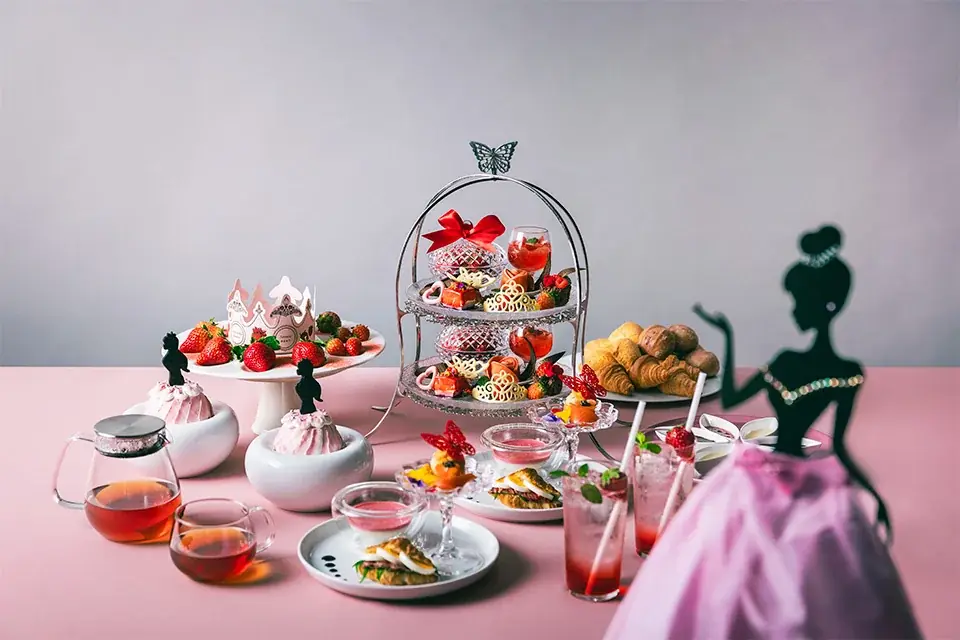 2名のいちごソムリエが贈る、5種苺の食べ比べ付き冬限定アフタヌーンティー「STREAM Afternoon Tea ～Strawberry Romance～（ストロベリー・ロマンス）」 画像 2