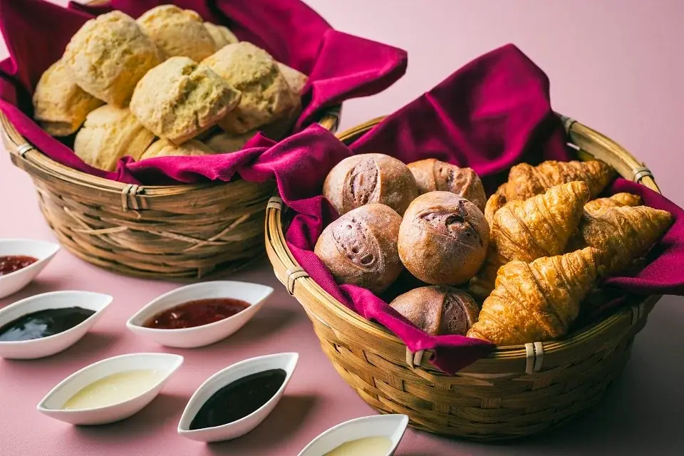 2名のいちごソムリエが贈る、5種苺の食べ比べ付き冬限定アフタヌーンティー「STREAM Afternoon Tea ～Strawberry Romance～（ストロベリー・ロマンス）」 画像 6