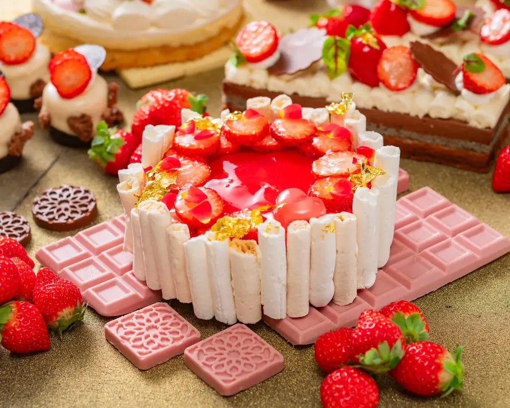 【シェラトングランドホテル広島】〜甘酸っぱい苺と濃厚チョコレートが織りなす、ご褒美スイーツの競演〜スイーツブッフェ「ストロベリー with チョコレート」開催 画像 2