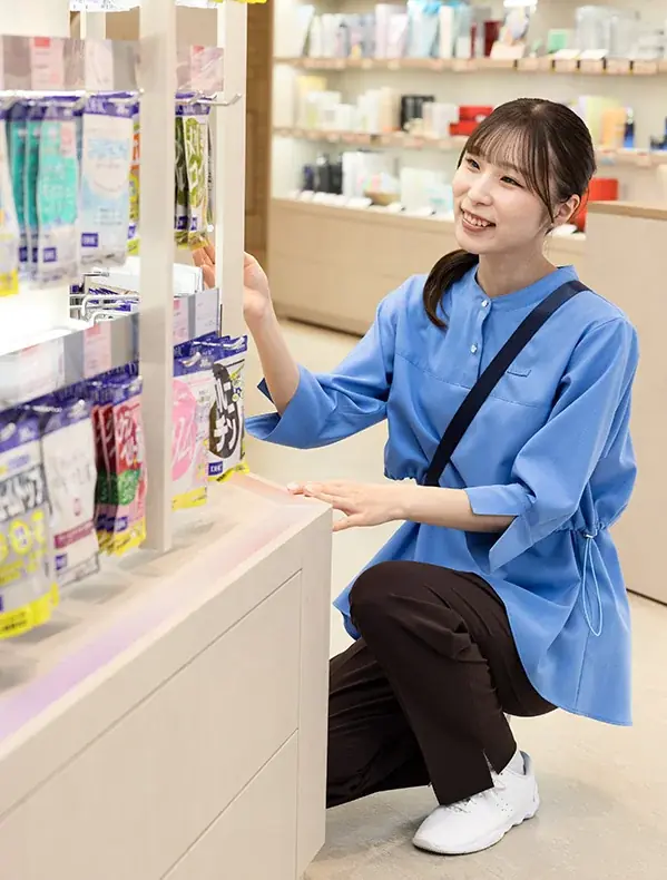 DHC直営店の制服を6年ぶりに全面リニューアル 画像 5