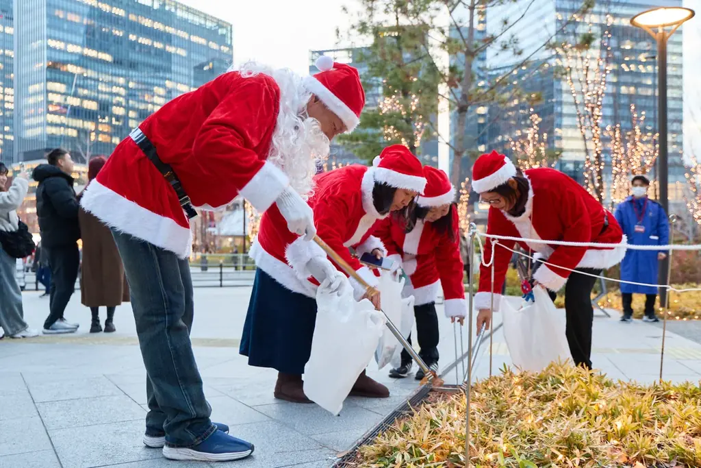 グランフロント大阪・グラングリーン大阪共同開催「Grand Santa Parade（グラン サンタ パレード） in UMEKITA 2025」 画像 5