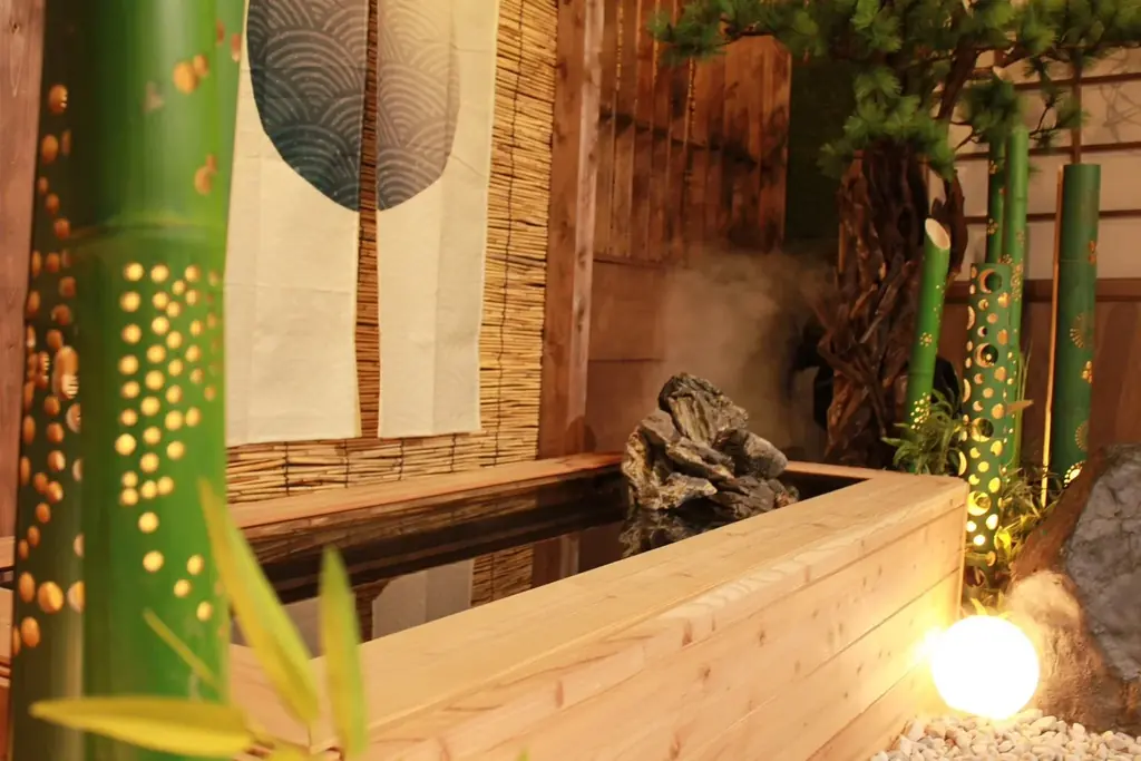 【奈良いきものミュージアム】まるで温泉旅館、でも主役は爬虫類。“湯けむり可愛い”冬の企画展「はちゅうの湯」開催 画像 3