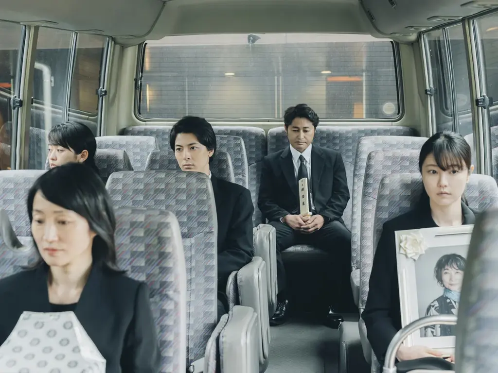 作家・原作・ロケ地すべて佐賀！高杉真宙主演 1月9日公開 映画『架空の犬と噓をつく猫』佐賀で満員の凱旋プレミアイベントを開催！公開日より劇中で登場したバス停を限定設置！ 画像 6