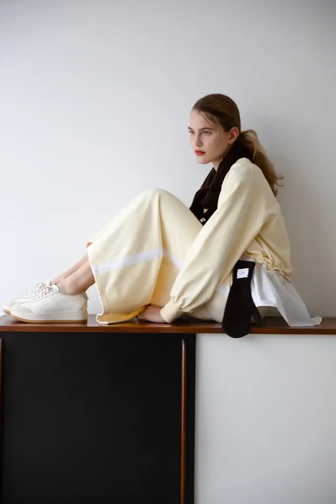 【emmi】Onitsuka Tigerとの”MEXICO 66 CHUNK”別注モデルを発売！＜オンラインストア：2026年1月1日(木)0:00／emmi全国直営店舗：各店初売り日より発売＞ 画像 2