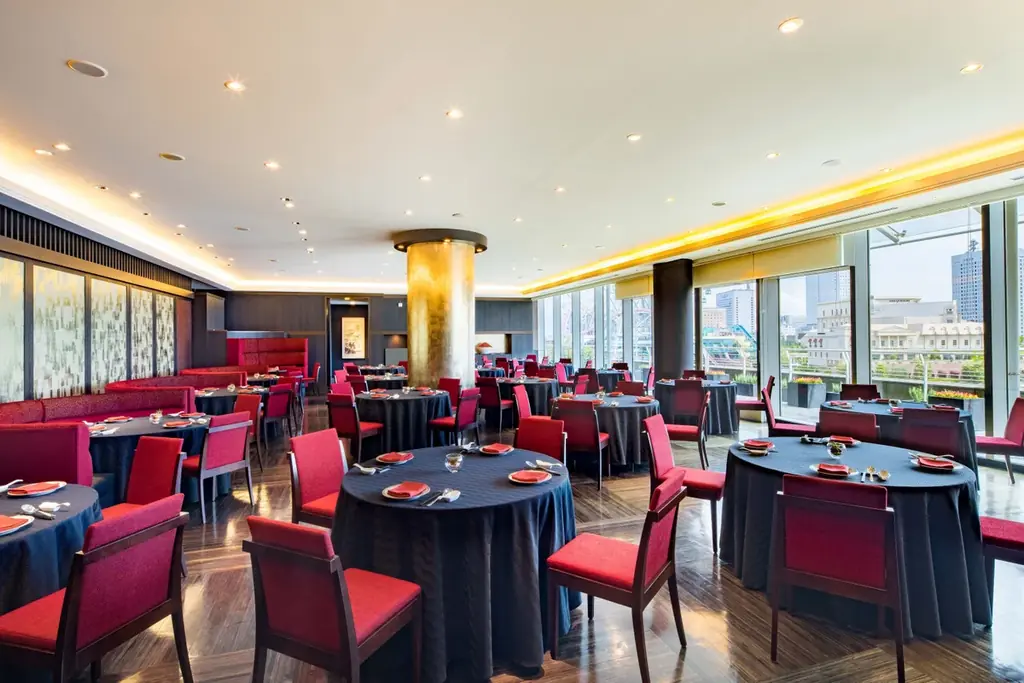 【横浜ベイホテル東急】数量限定の甘い贈り物「王道か、刺激か」 “2つのショコラ”で楽しむバレンタイン 画像 7