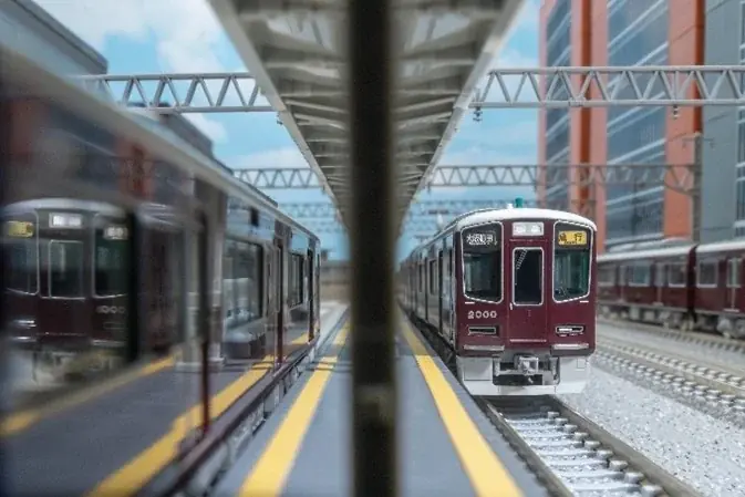 阪急電鉄を象徴する色「阪急マルーン」を忠実に再現！トミックス、初の阪急電鉄モデルを製品化　２０２５年１２月２６日（金）発売開始 画像 2