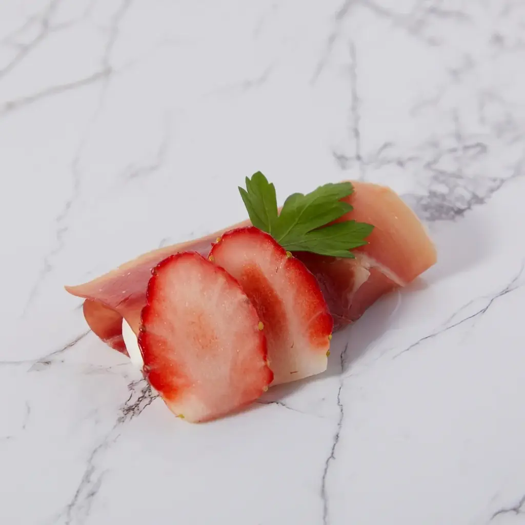 苺が彩る、可憐で華やかな冬のティータイム「LOUANGE TOKYO STRAWBERRY FAIR 2025-2026」 画像 13