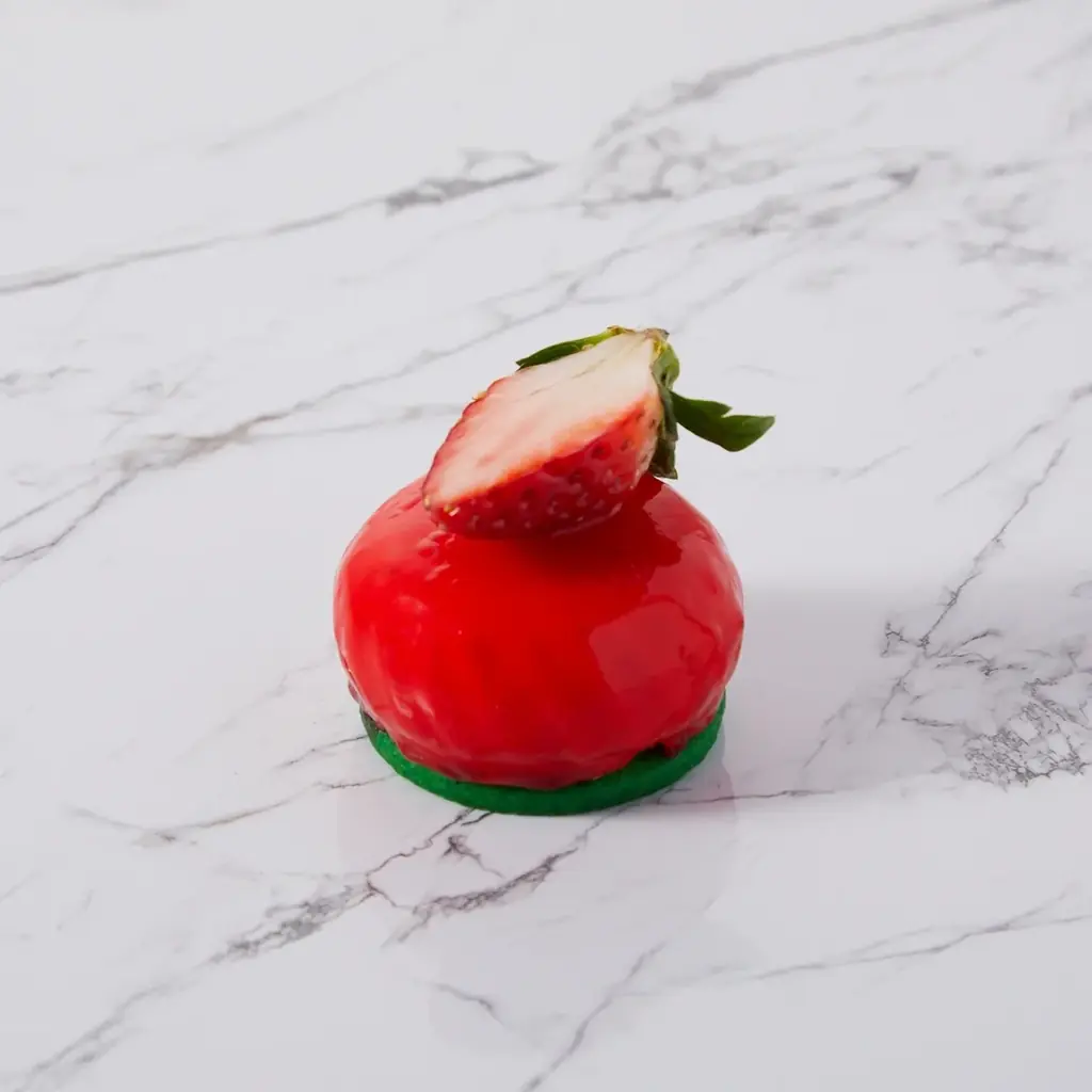 苺が彩る、可憐で華やかな冬のティータイム「LOUANGE TOKYO STRAWBERRY FAIR 2025-2026」 画像 5