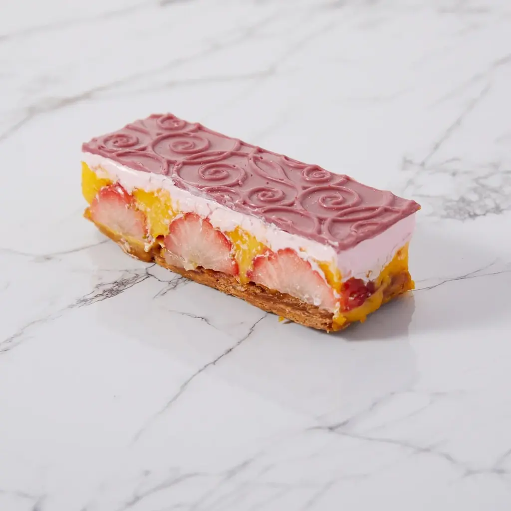 苺が彩る、可憐で華やかな冬のティータイム「LOUANGE TOKYO STRAWBERRY FAIR 2025-2026」 画像 9