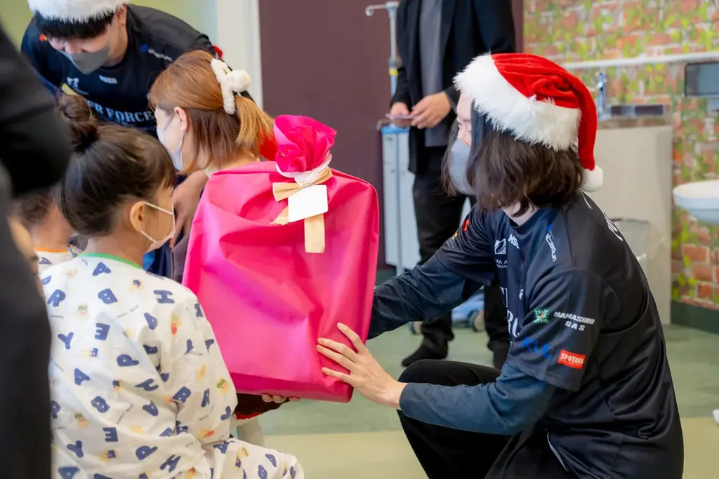 プロeスポーツチームENTER FORCE.36が取り組む、クリスマスの特別チャリティプロジェクトに参画 画像 1