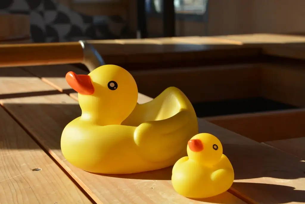 近鉄名古屋駅～湯の山温泉駅間で「足湯列車」を今年度も運行 画像 7