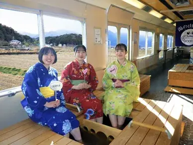近鉄名古屋駅～湯の山温泉駅間で「足湯列車」を今年度も運行 画像 8