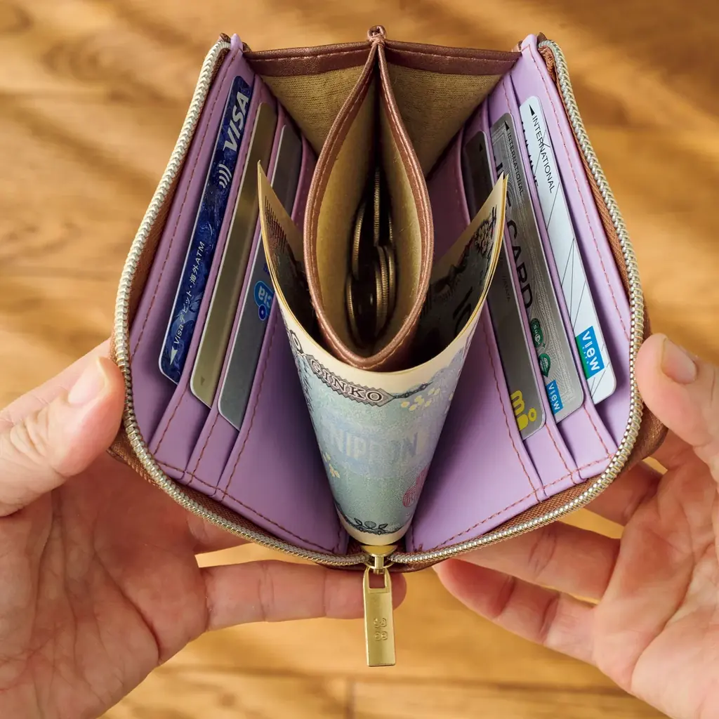 「琉球風水志シウマさん監修　高見え！ 最強金運ミニ財布」がついた『レタスクラブ』2026年1月号特別版が発売！ 画像 5