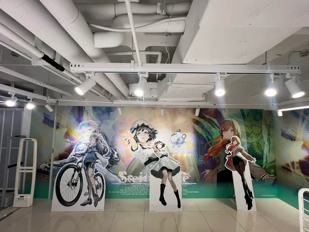 灯白社、大人気ゲーム『STEINS;GATE』15周年記念POPUP企画展グローバル展開が進行中　海外会場写真公開＆台湾日程決定！ 画像 4