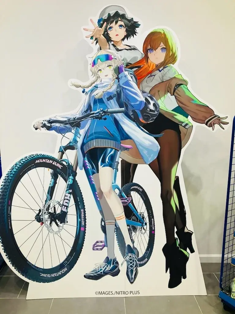 灯白社、大人気ゲーム『STEINS;GATE』15周年記念POPUP企画展グローバル展開が進行中　海外会場写真公開＆台湾日程決定！ 画像 7