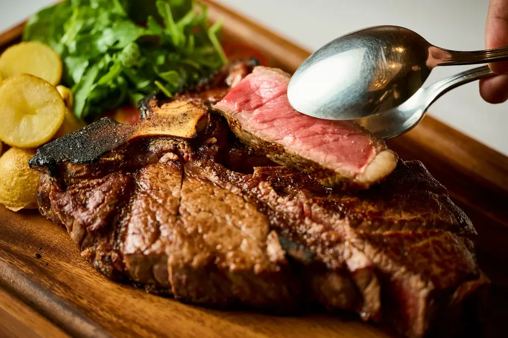 ウルフギャング氏が手掛ける“肉”×“本格イタリアン”の新業態レストラン【イル・ルピーノ・プライム】旬のいちごを贅沢に味わう「ストロベリー・アフタヌーンティー」のご案内 画像 15