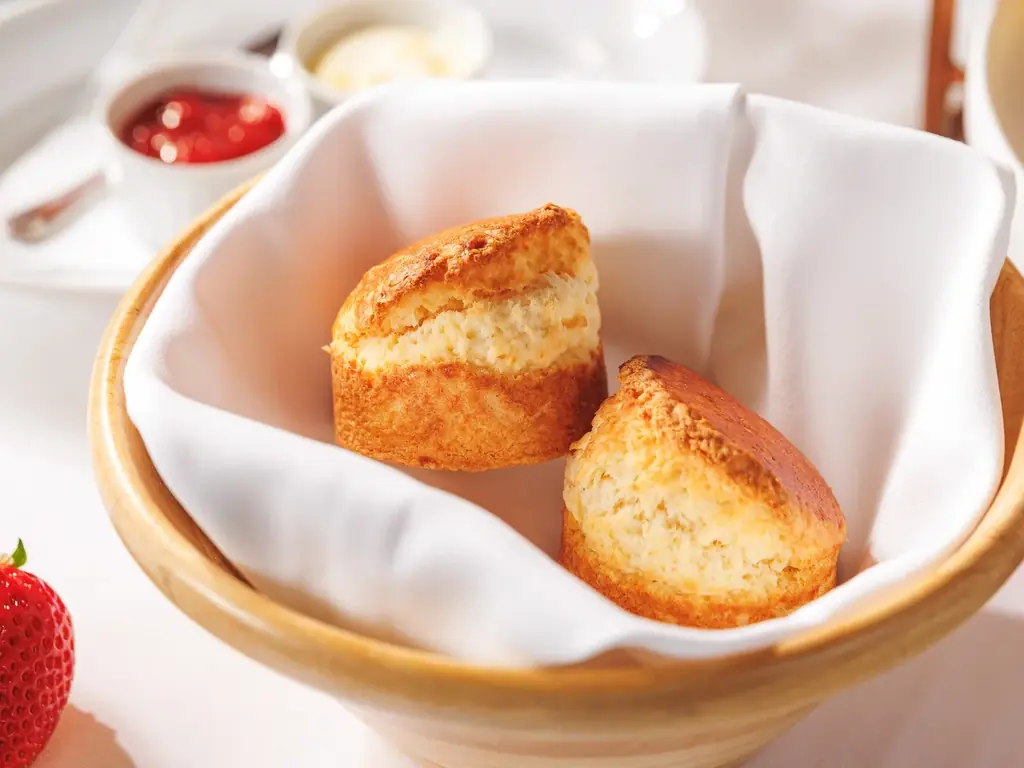 ウルフギャング氏が手掛ける“肉”×“本格イタリアン”の新業態レストラン【イル・ルピーノ・プライム】旬のいちごを贅沢に味わう「ストロベリー・アフタヌーンティー」のご案内 画像 5