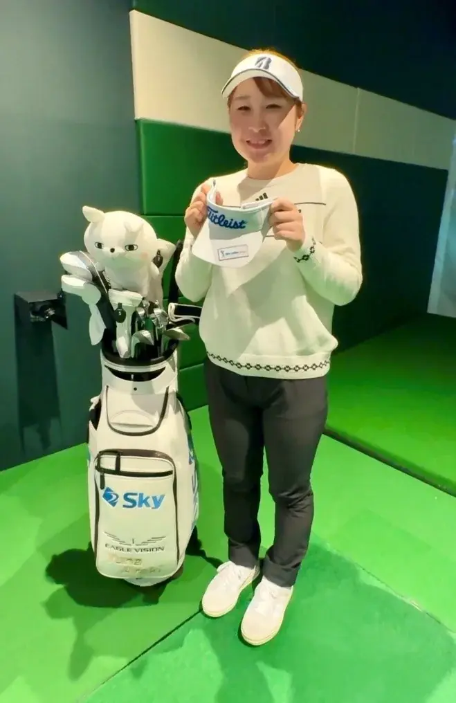 JLPGA 明治安田新人賞受賞の荒木優奈プロサイン入りサンバイザーが当たる！ABCラジオ新番組「Skyカントリー倶楽部」Xフォロー＆リポストプレゼントキャンペーンスタート！ 画像 2