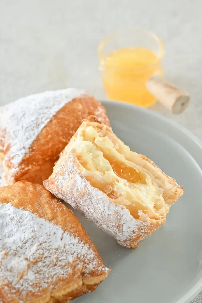 【Butteryららぽーと安城限定】1月1日より、つぶあんの優しい甘さが上品な「小豆抹茶ミルフィーユ」新発売！ 画像 3