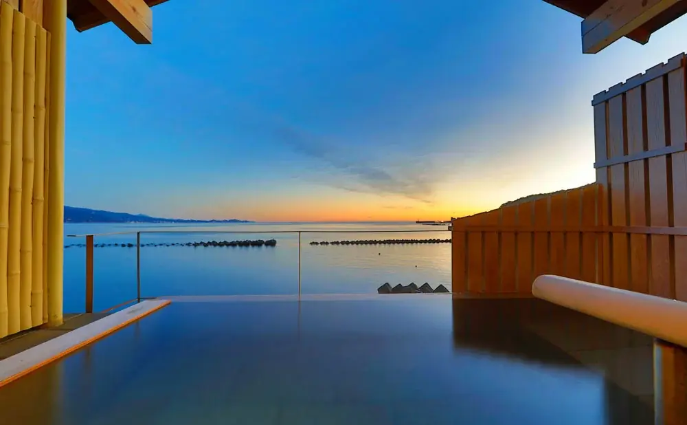 2026年熱海海上花火大会開催日決定！特等席確約の送迎付きプランの販売中。 画像 11