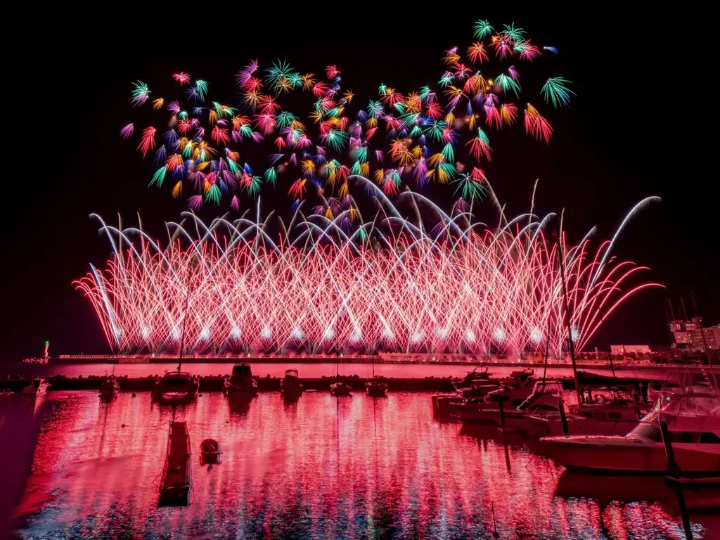 2026年熱海海上花火大会開催日決定！特等席確約の送迎付きプランの販売中。 画像 2