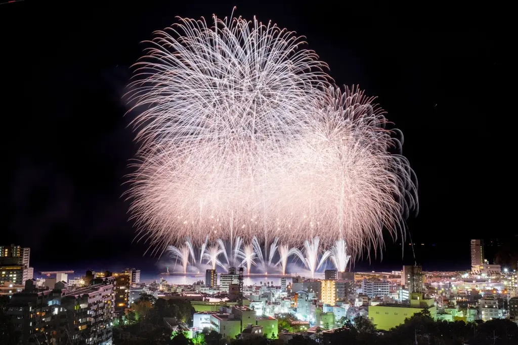 2026年熱海海上花火大会開催日決定！特等席確約の送迎付きプランの販売中。 画像 6