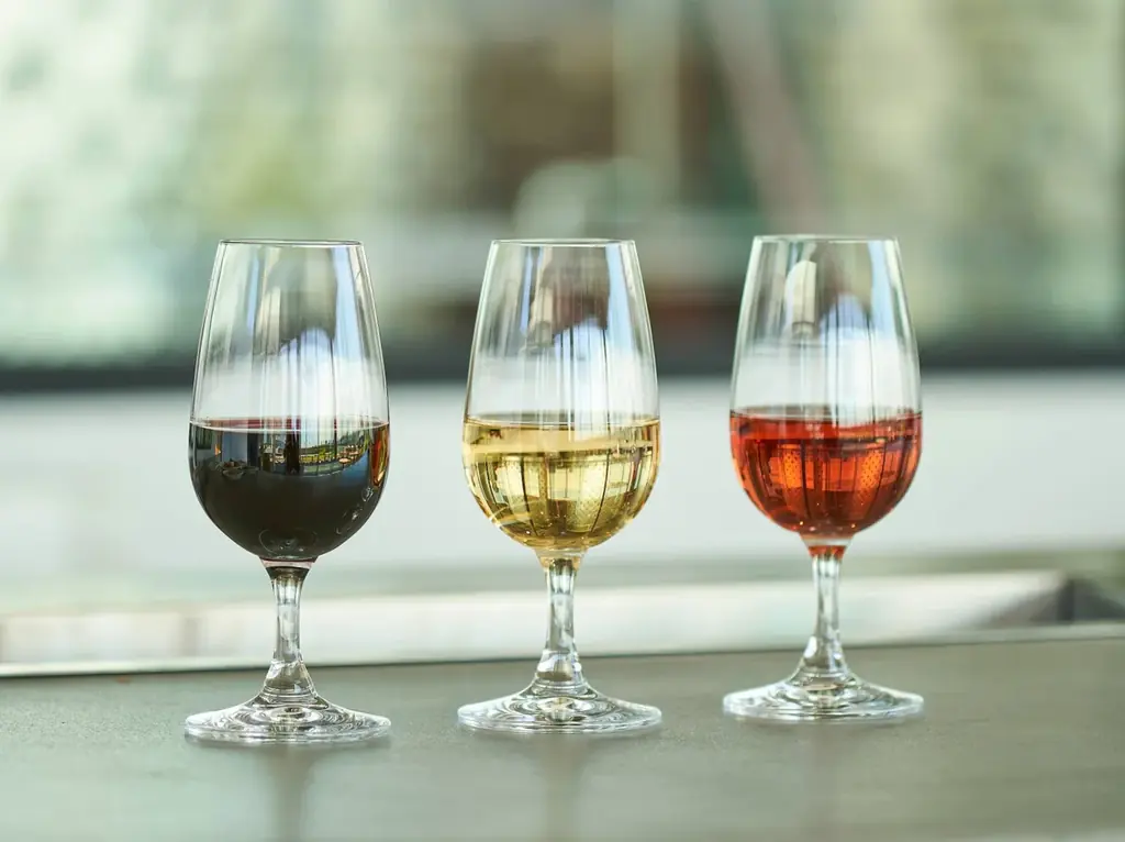 「お祝いワイン1杯プレゼント」新20歳成人を祝福するイベントを都市型ワイナリー「f winery」が“成人の日”2026年1月12日（月・祝）に開催 画像 1