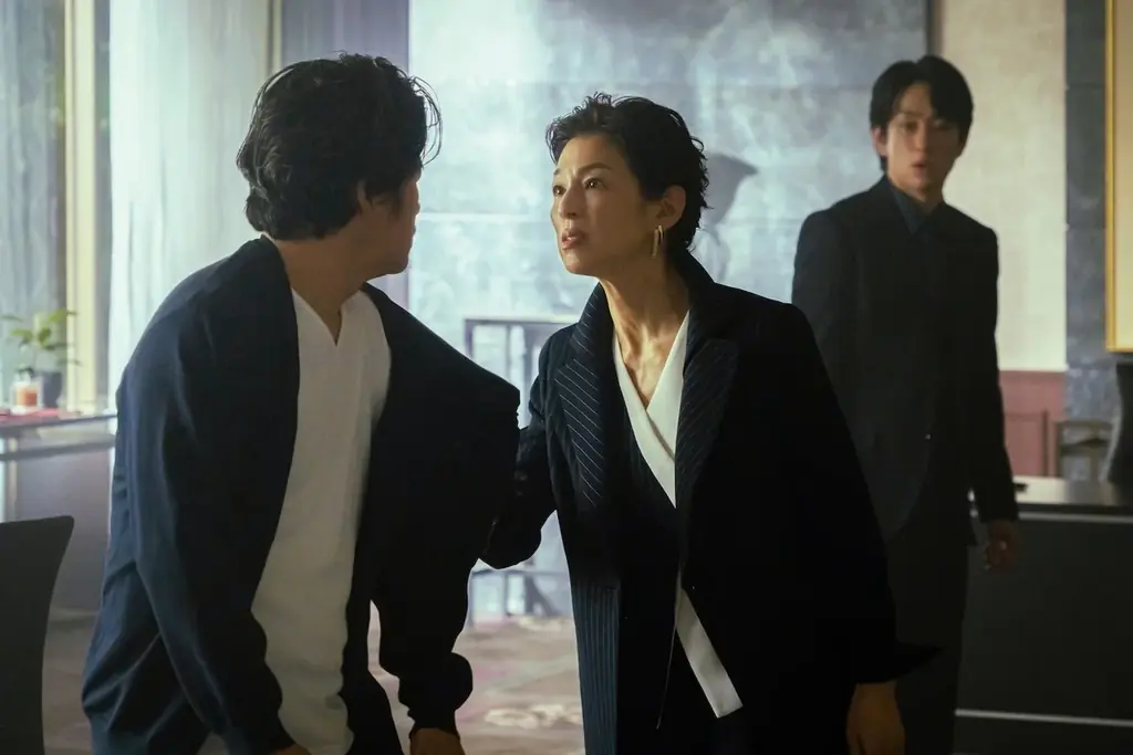 ABEMAオリジナルドラマ『スキャンダルイブ』最終回／芸能事務所社長・咲（柴咲コウ）、週刊誌記者・奏（川口春奈）が最後の勝負へ――2人が訴えた“事実”と“真実”「事実は唯一絶対。しかし、真実は違う」 画像 8