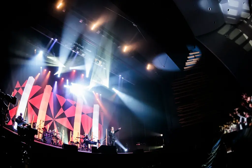 德永英明がリクエスト投票された楽曲の中からセットリストを組んだ今年の全国ツアーより、11月1日の東京公演の模様を2026年1月2日（金）午後7：00からお届け！放送・配信に先駆けライブレポートを公開！ 画像 5