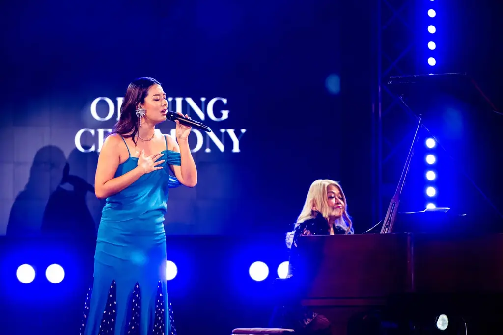 ファッションチャリティイベント「I Z A PINK CHRISTMAS® 2025」が開催 画像 16