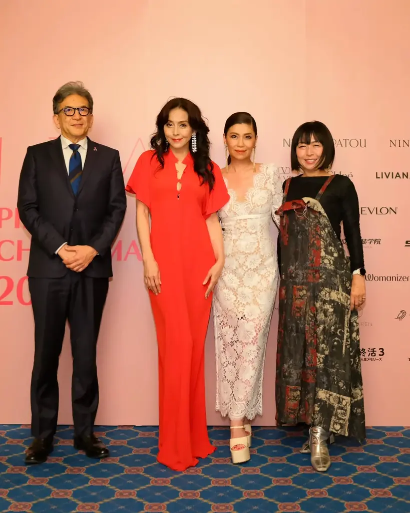 ファッションチャリティイベント「I Z A PINK CHRISTMAS® 2025」が開催 画像 20