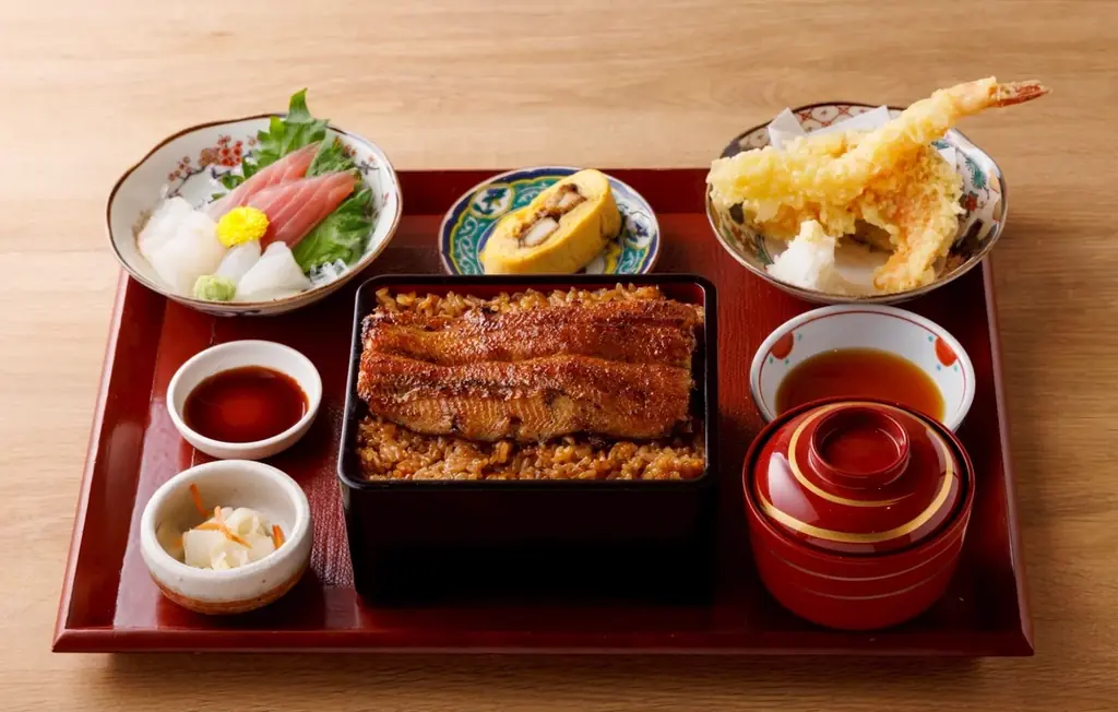 名古屋発コスパ最強と行列の絶えない、「昼だけうなぎ屋」監修の、新ブランド：炭焼鰻と特選和牛「ふじさん」が岡崎市に初上陸！！ 画像 5