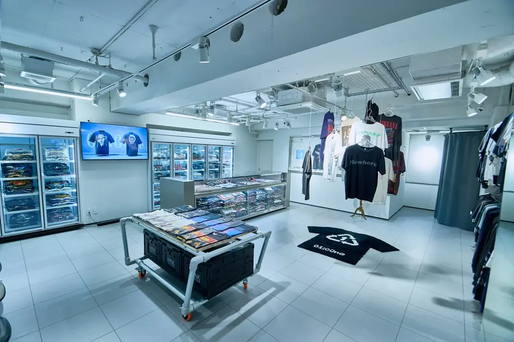 東京・原宿の「日本最大級ヴィンテージTシャツ専門店」【01:00ne（ワン）】が “正月福袋” を発売。全7価格帯×2サイズ（L / XL）で合計100点を3日間限定で販売。 画像 2