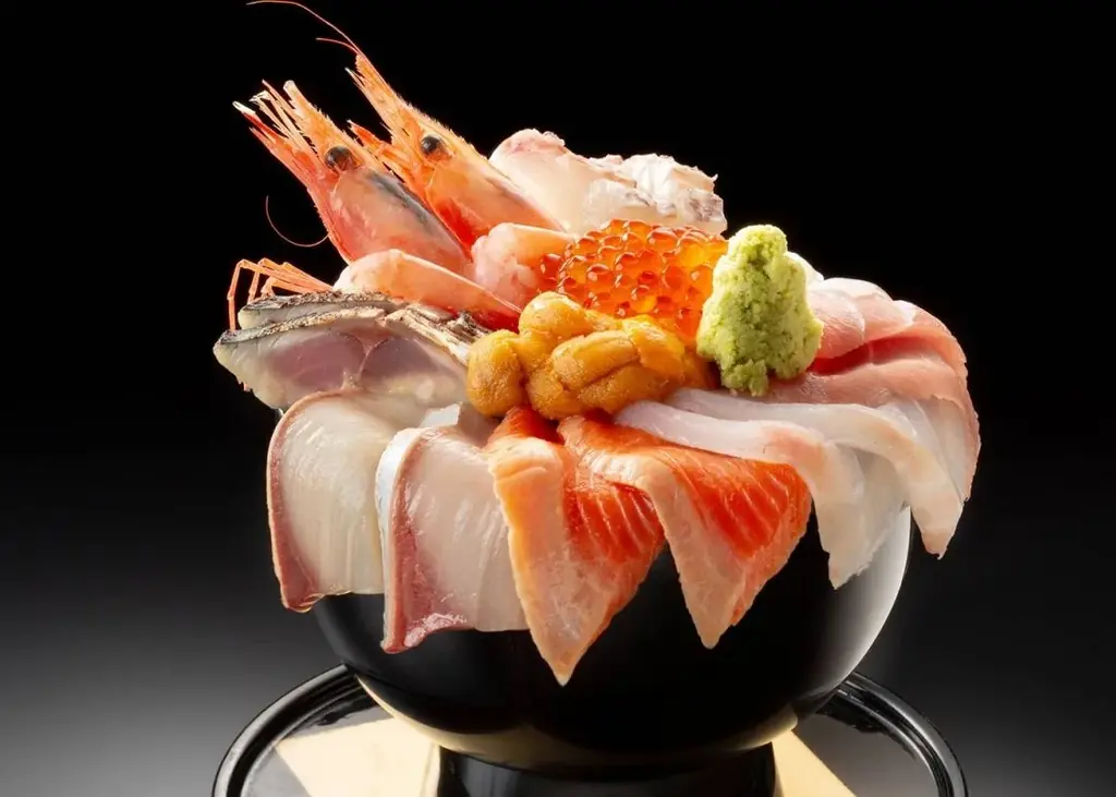 【新春☆親孝行旅のススメ】うまいもん×湯めぐり×山中塗り夫婦箸×記念写真♪ 姿ズワイガニ、ぶり、貸切風呂、ミニバー、街歩き、総湯、アイスストリート etc. 画像 10